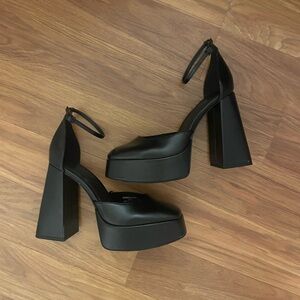 Black Zara Heels